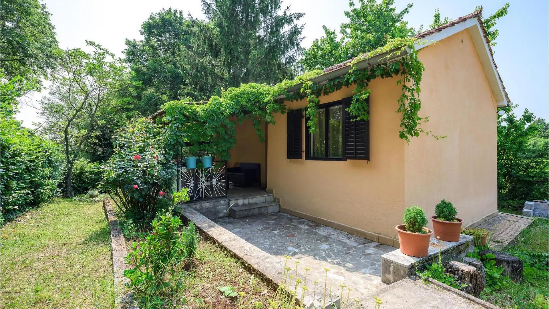 Holiday home 1 Bedroom Stunning Home In Muntrilj